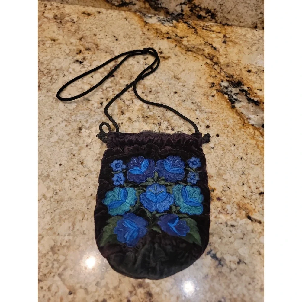 Y2K Gypsy Hand Made in Guatemala Blue Floral Clutch Bag.